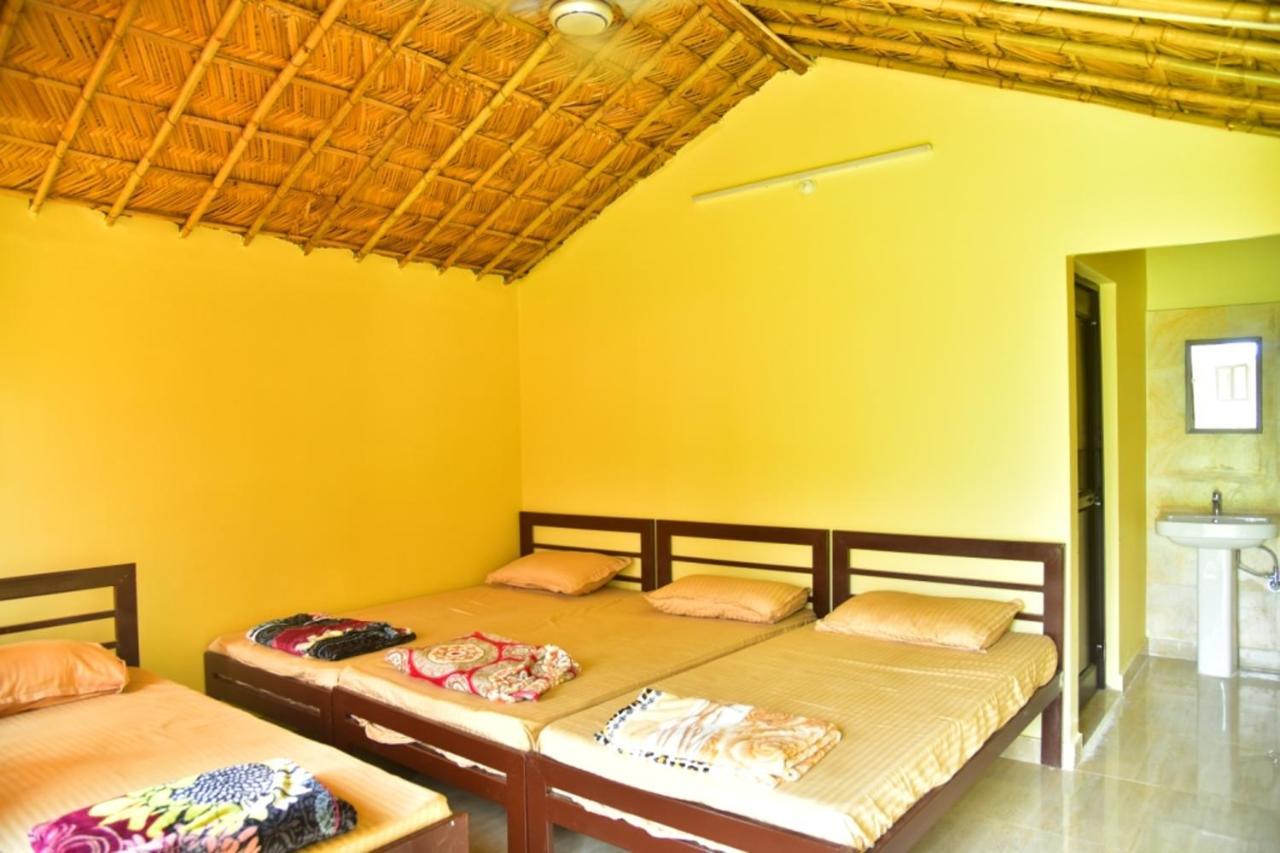 ครุฑ จัตติ ริเวอร์ รีสอร์ต Hotel ริชิเคช ภายนอก รูปภาพ